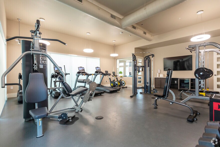 More Photos Of 2920 Healthcare Way, Modesto Apartments For Sale