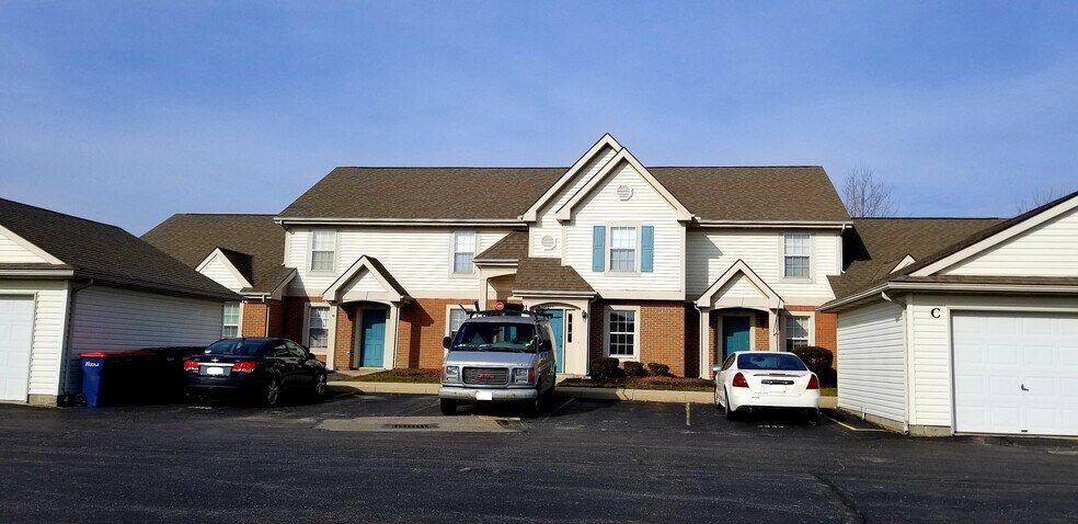 More Photos Of 2200-2271 Deerfield Crossing Dr, Piqua Apartments For Sale