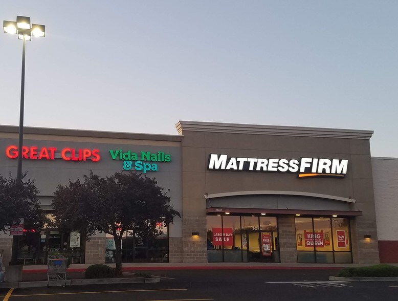 More Photos Of 15533-15607 E Broadway Ave, Veradale Unknown For Lease