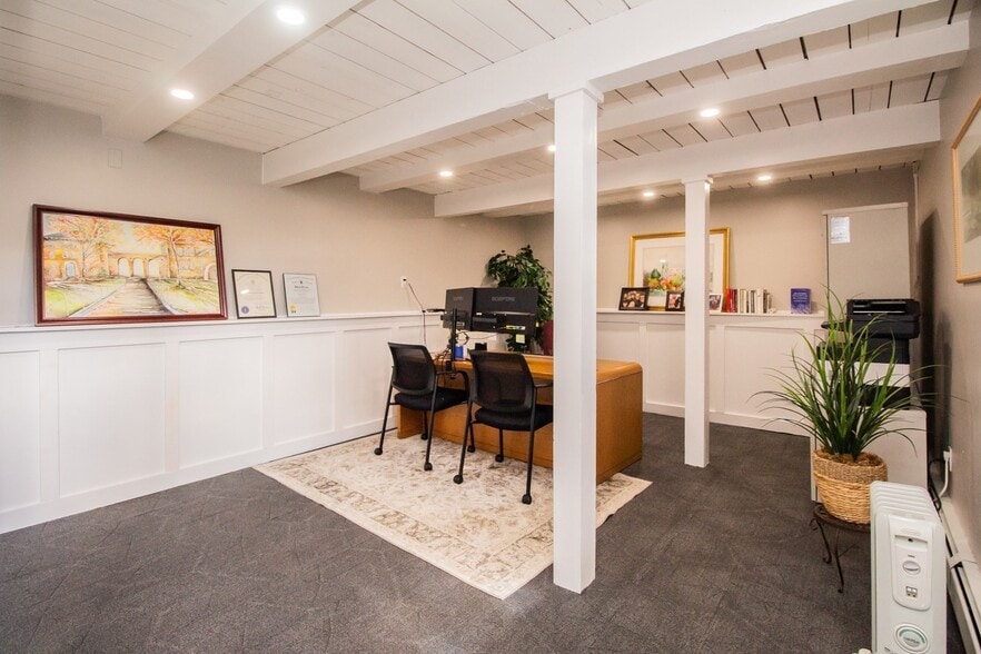 More Photos Of 4 Boyden Rd, Holden Office For Lease