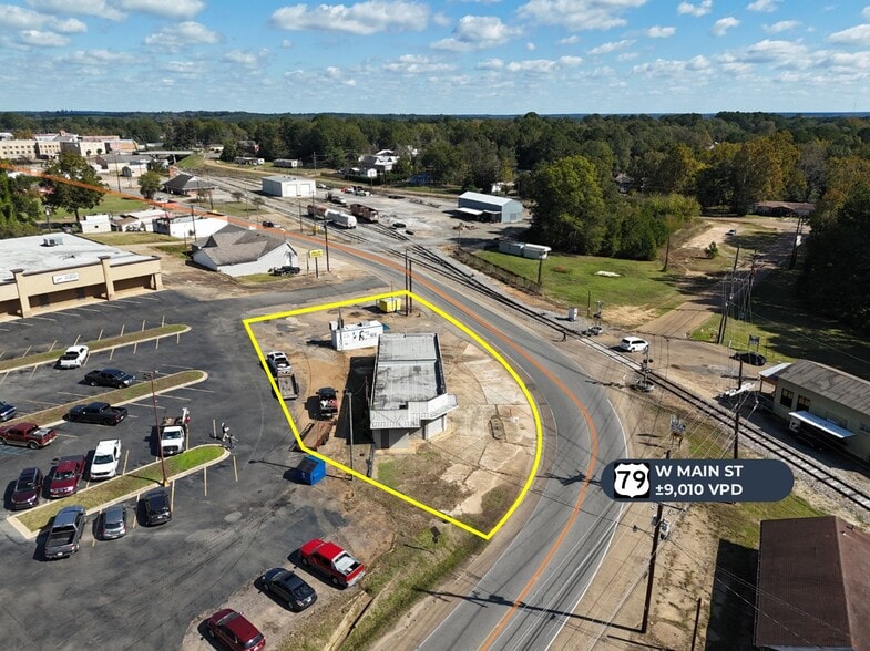 More Photos Of 101 W Main St, Homer General Retail For Sale