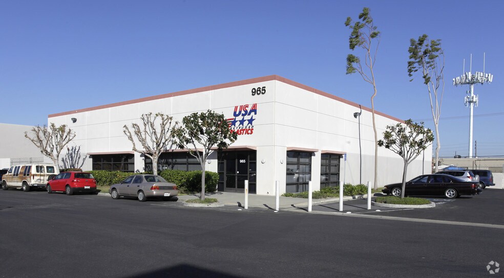 Primary Photo Of 965 E Discovery Ln, Anaheim Warehouse For Lease