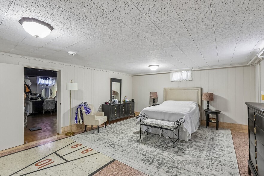 More Photos Of 836 Jacoby Rd, Copley Healthcare For Sale