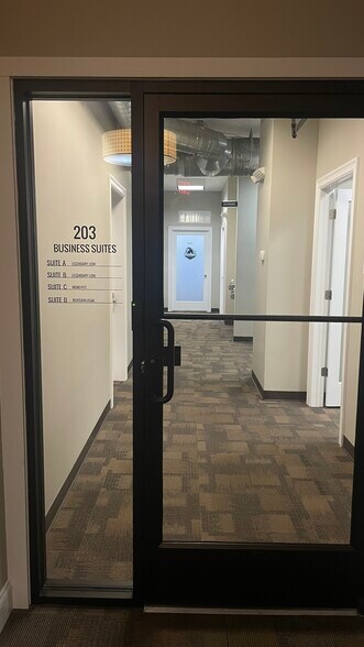 More Photos Of 444 Cass St, Traverse City Flex For Lease