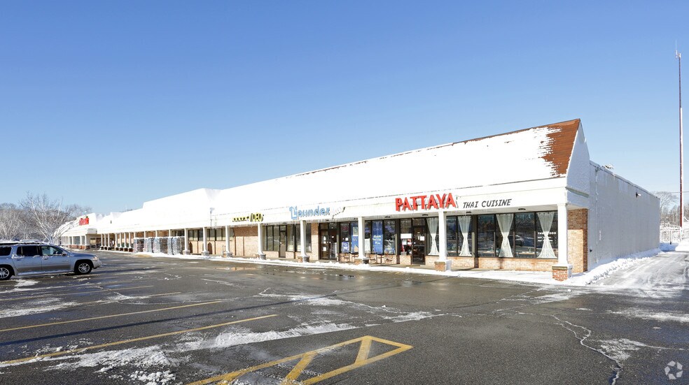 More Photos Of 1050-1070 Willett Ave, East Providence Unknown For Lease