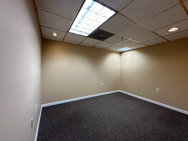 More Photos Of 305 Harrison St, Leesburg Medical For Lease