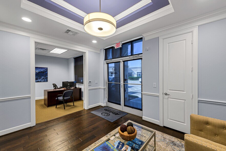 More Photos Of 1526 Katy Gap Rd, Katy Office For Sale