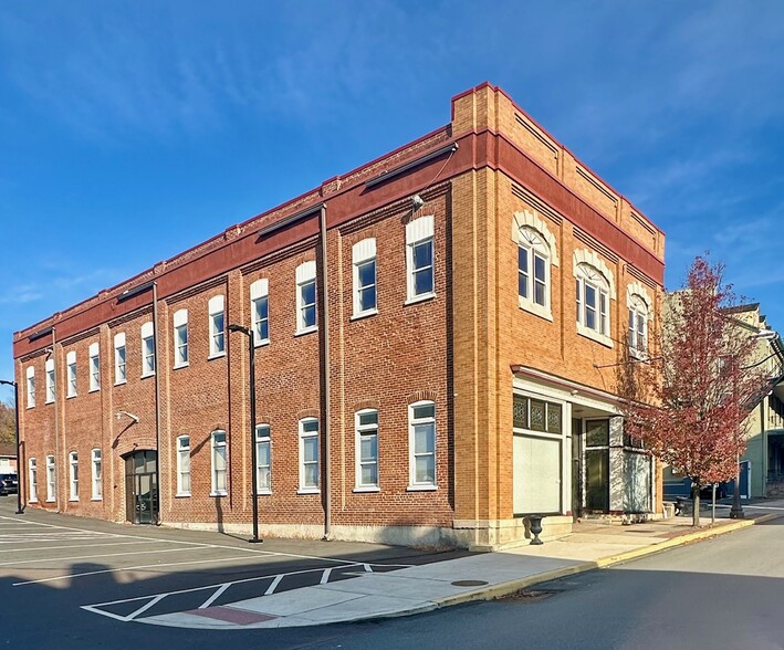 Primary Photo Of 27 S Reading Ave, Boyertown Office Residential For Sale