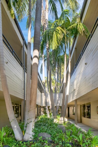 More Photos Of 7290 Navajo Rd, San Diego Medical For Lease