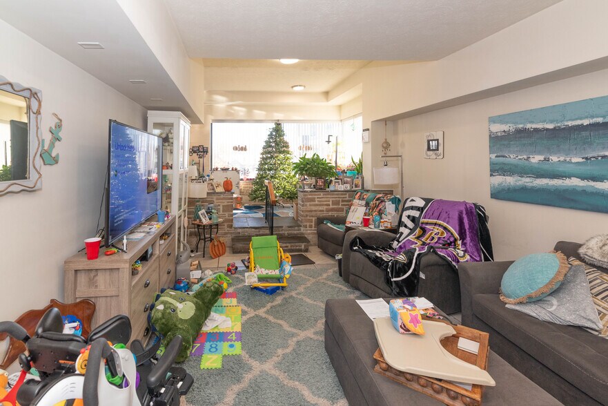 More Photos Of , Arbutus Multifamily For Sale