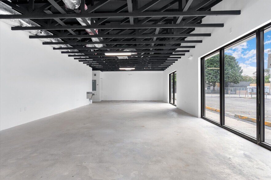 More Photos Of 159 NE 54th St, Miami Freestanding For Lease