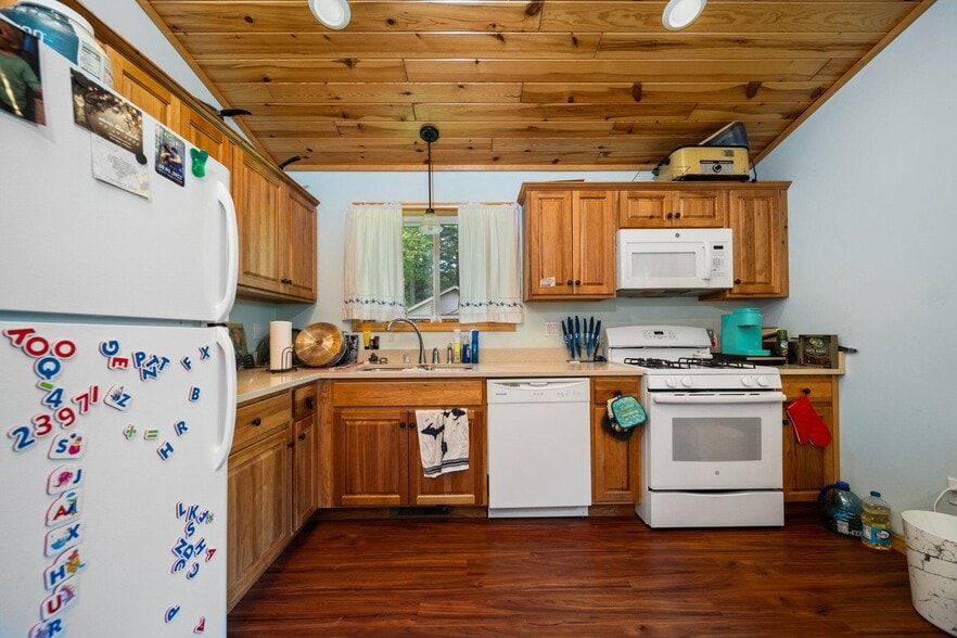 More Photos Of 3551 W Otsego Lake Dr, Gaylord Manufactured Housing Mobile Home Park For Sale