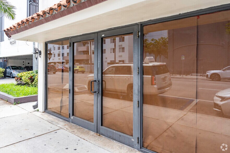 More Photos Of 2268 SW 8th St, Miami Storefront Retail Residential For Lease
