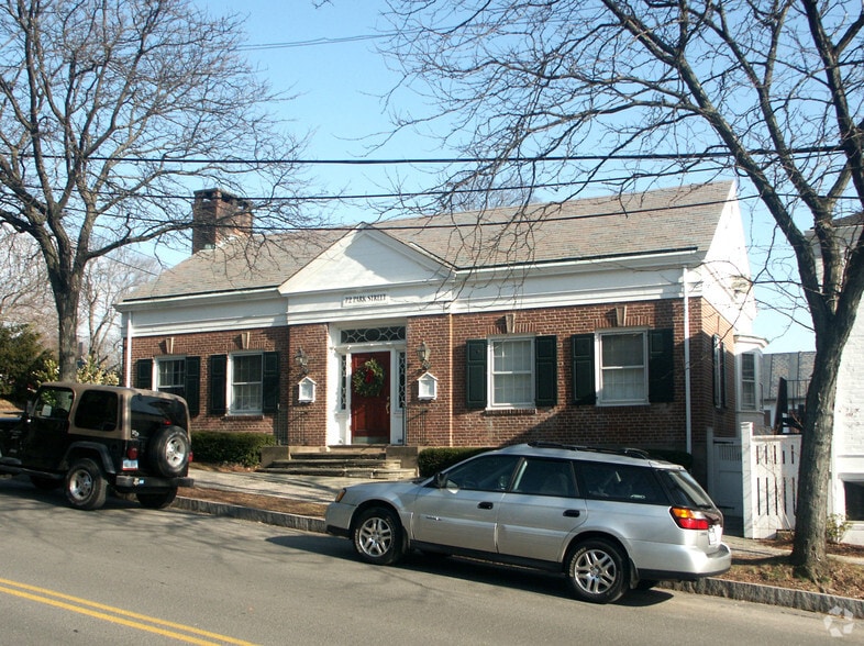 More Photos Of 72 Park St, New Canaan Office For Lease