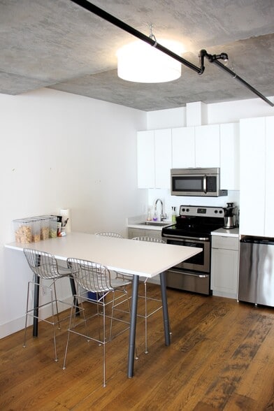 More Photos Of 1189 Tennessee St, San Francisco Loft Creative Space For Sale