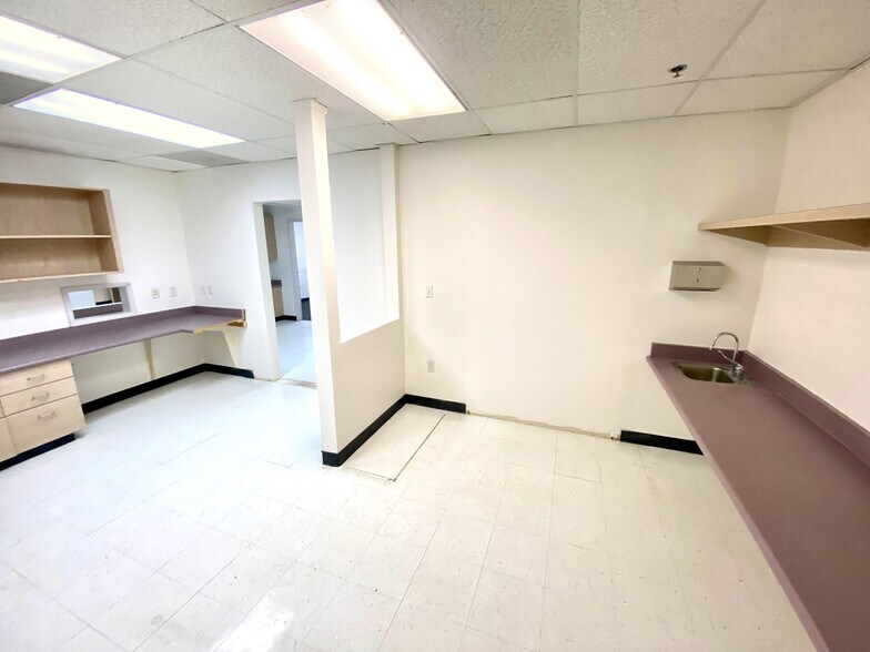 More Photos Of 1550 Professional Dr, Petaluma Medical For Lease