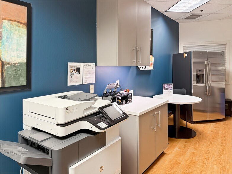 More Photos Of 15 Constitution Dr, Bedford Coworking Space