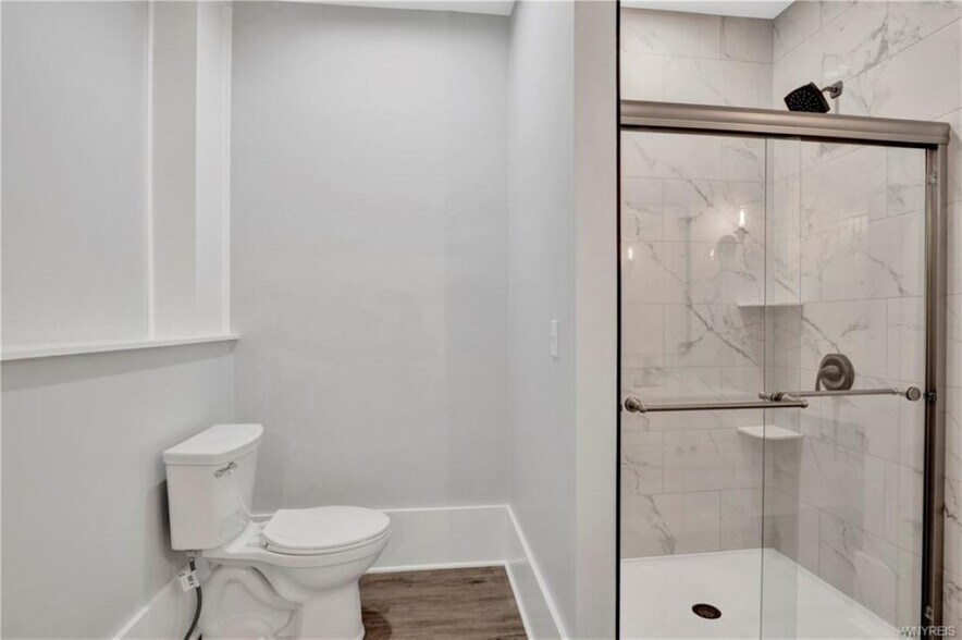 More Photos Of 49 William St, Tonawanda Apartments For Sale