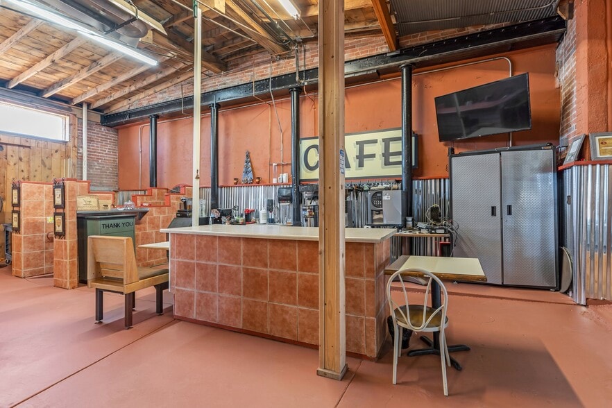 More Photos Of 708 Fremont St, Penrose Freestanding For Sale