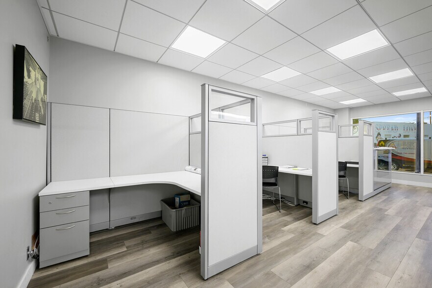 More Photos Of 2304-2306 Burbank blvd, Burbank Office Residential For Sale