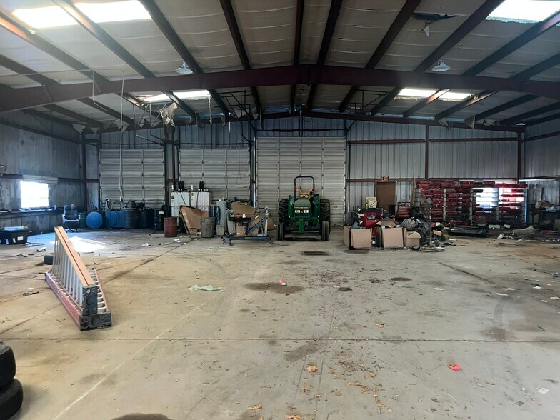 More Photos Of 757 North St, Ashburn Auto Dealership For Sale