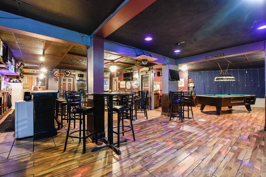 More Photos Of 501 Chestnut St, Dunmore Storefront Retail Residential For Sale