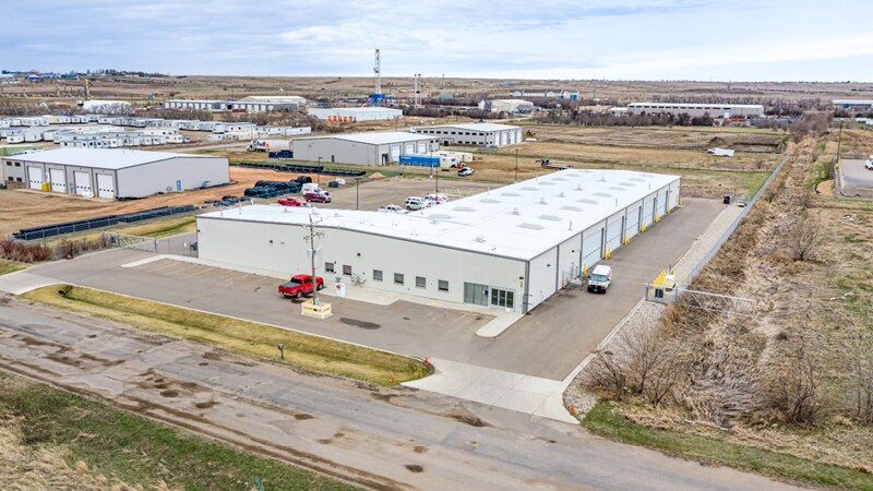 More Photos Of 8923 Oil Ave, Williston Warehouse For Sale