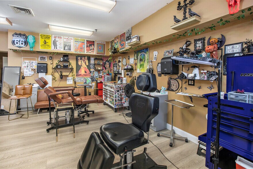 More Photos Of 525 W Mitchell St, Petoskey Office For Sale