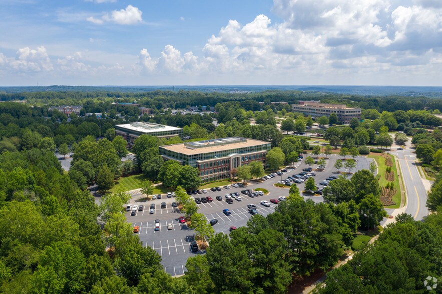 More Photos Of 6470 E Johns Crossing, Johns Creek Office For Lease