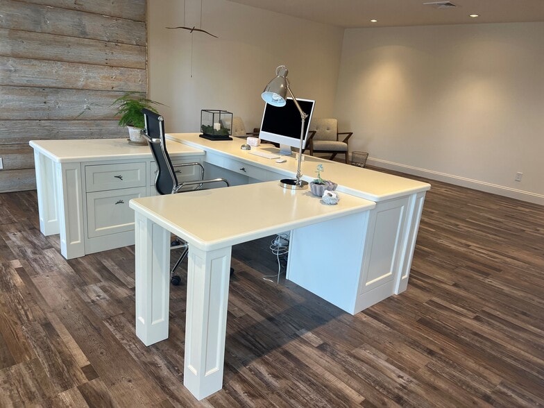 More Photos Of 1 Pomperaug Office Park, Southbury Medical For Sale