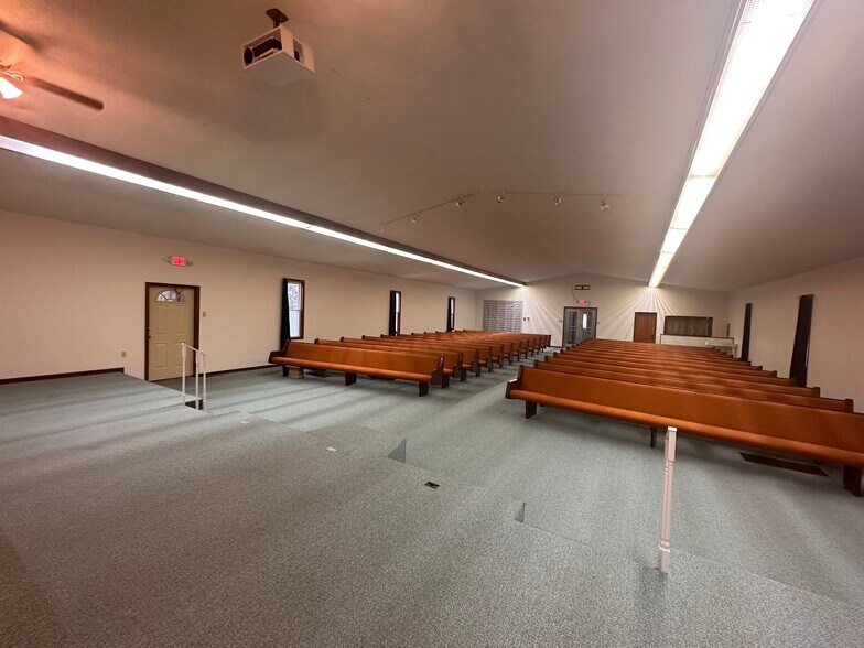 More Photos Of 115 S Pierce St, Crestline Religious Facility For Sale