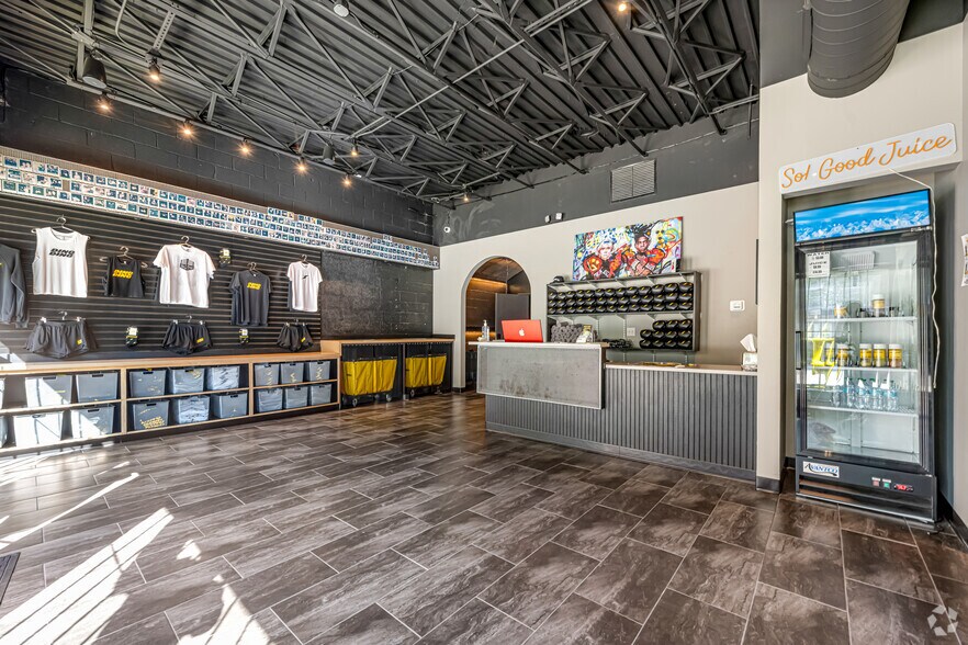 More Photos Of 3516 Ross Ave, Dallas Freestanding For Lease