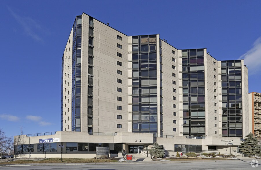 More Photos Of 45-51 Pl Charles-Le Moyne, Longueuil Office Residential For Sale