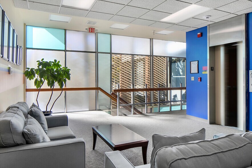 More Photos Of 526 W Las Tunas Dr, San Gabriel Office For Sale