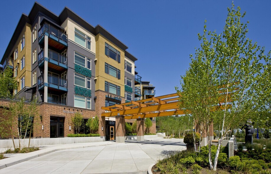 More Photos Of 1133 Lake Washington Blvd, Renton Apartments For Lease