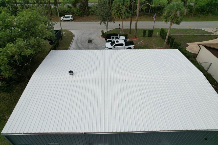 More Photos Of 2319 Guava Dr, Edgewater Warehouse For Sale