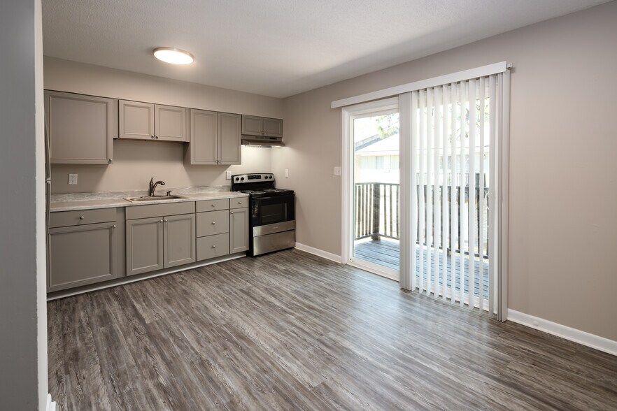 More Photos Of 12012 Middleground Rd, Savannah Apartments For Sale