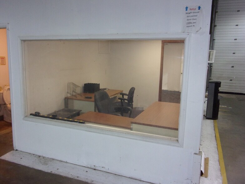 More Photos Of 8197 Euclid Ct, Manassas Park Warehouse For Lease