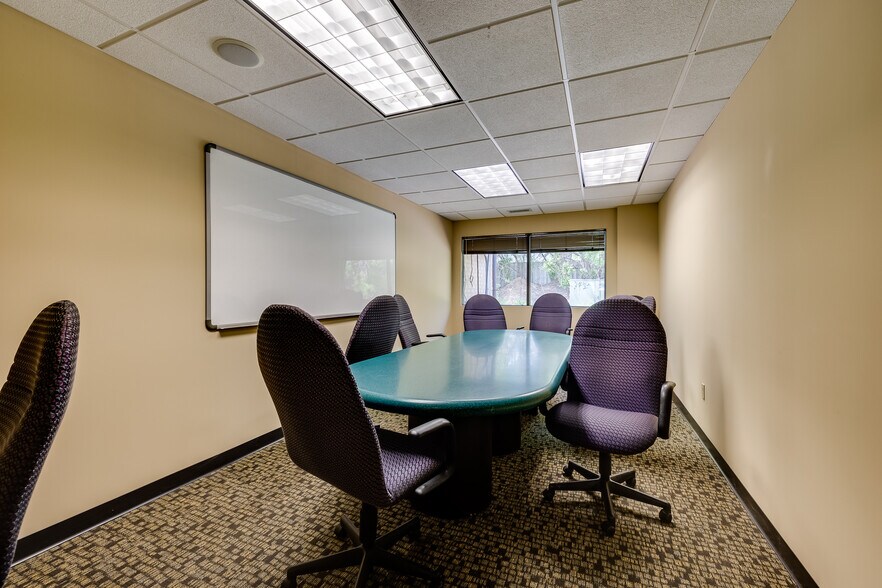 More Photos Of 4205 Lancaster Ln N, Plymouth Office For Lease