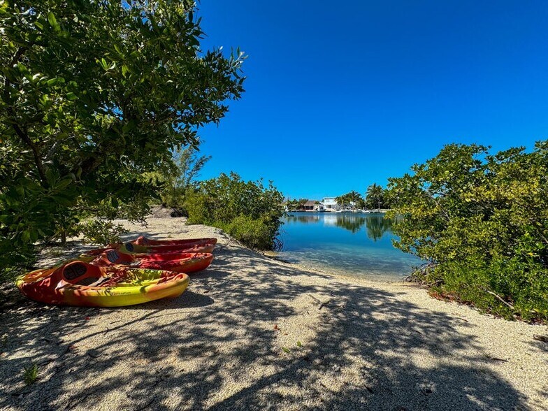 More Photos Of 7000 5th St, Key West Land For Sale