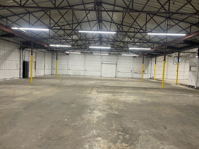 More Photos Of 4809 Century Dr, Forest Hill Warehouse For Sale