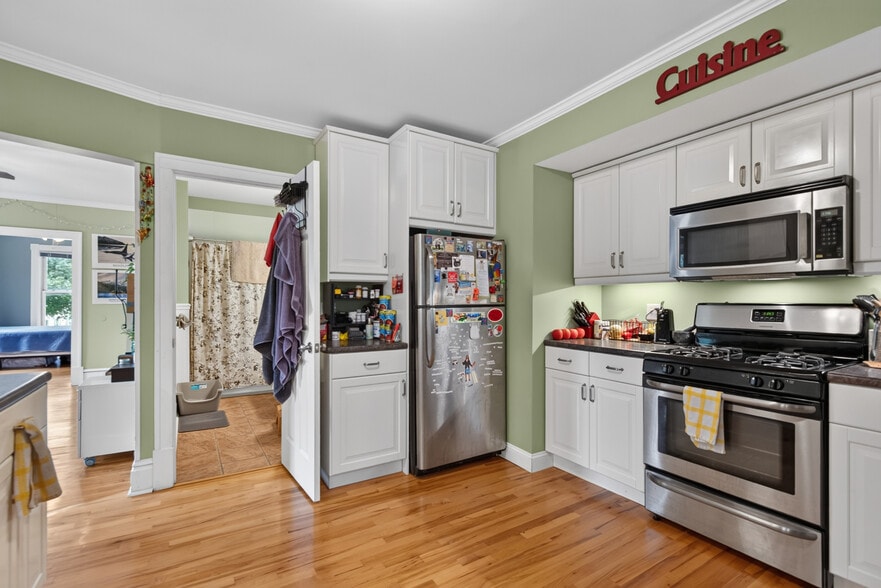 More Photos Of 446 Madison St NE, Minneapolis Multifamily For Sale