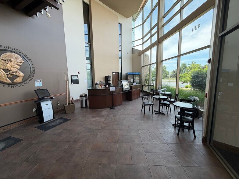 More Photos Of 400 International Dr, Williamsville Medical For Lease