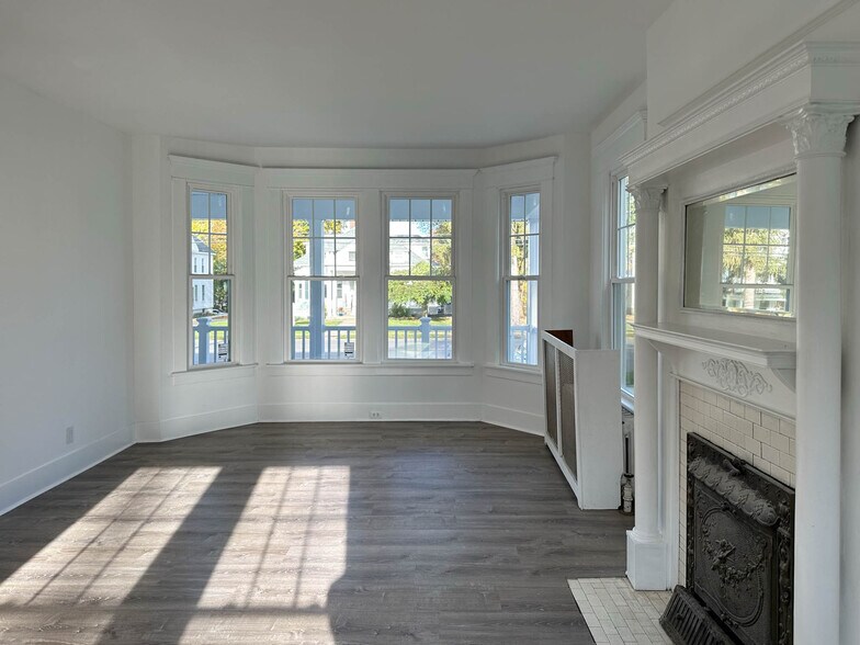 More Photos Of 2505 Genesee St, Utica Medical For Sale