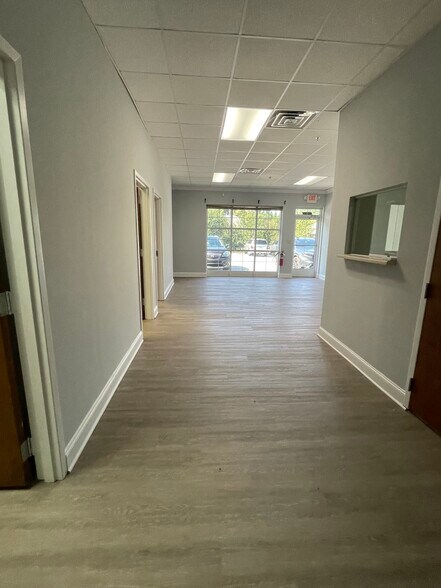 More Photos Of 1403 E Greenville St, Anderson Medical For Lease