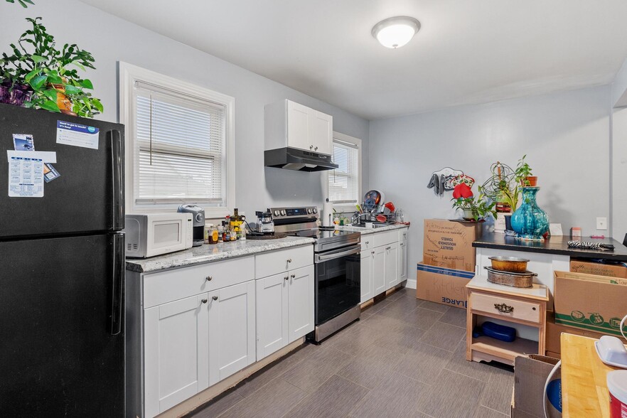 More Photos Of 22 Goddard St, Southbridge Apartments For Sale