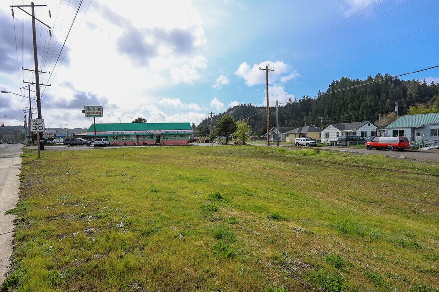 More Photos Of 1241 Highway 101, Reedsport Land For Sale