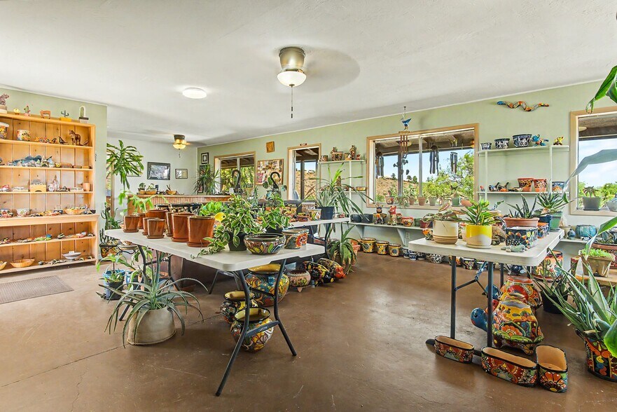 More Photos Of 1011 Wildhorse ln, Clarkdale Specialty For Sale