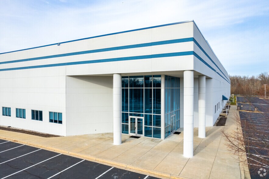 More Photos Of 500 Old Post Rd, Aberdeen Distribution For Lease