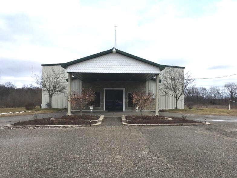 Primary Photo Of 11862 Shaner Ave NE, Cedar Springs Religious Facility For Sale